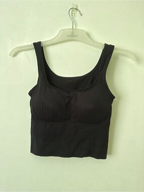 New Without Tags – Black Ribbed Crop Top with Built-In Bra, Size S